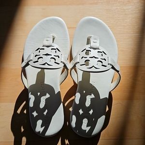 Tori Burch miller soft sandal in ivory